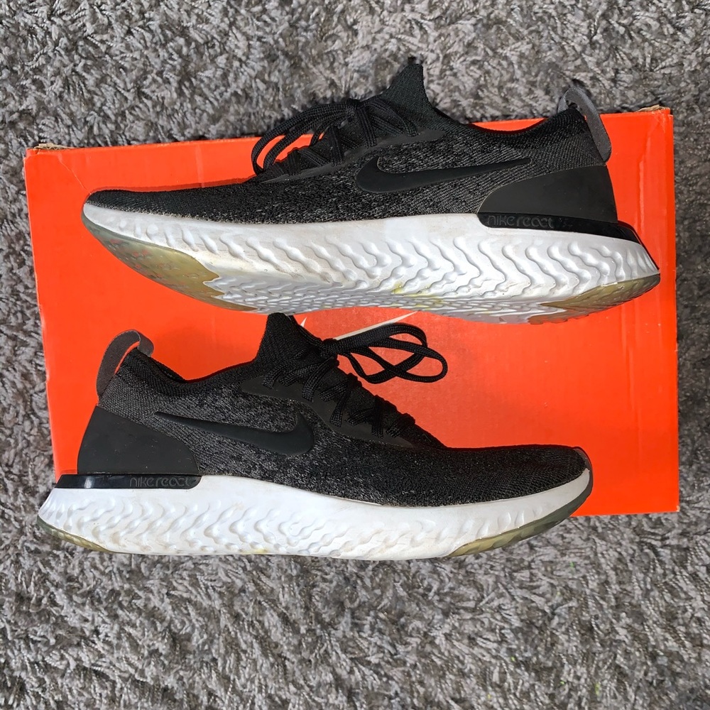 Nike Epic React Flyknit size 6